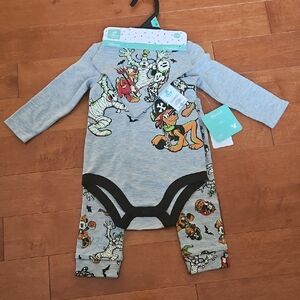 Nwt Disney 3pc  Bodysuit. Bib. Pant